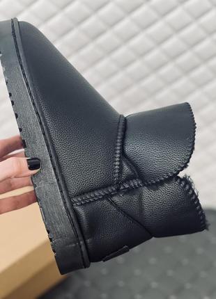 Мужские зимние мини угг ugg mini leather black8 фото