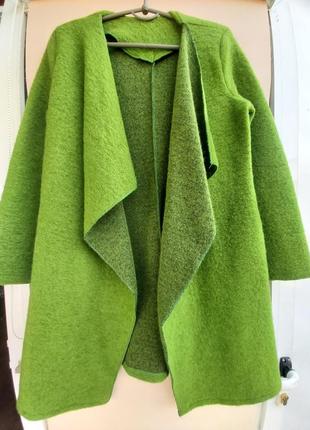 Жіноче пальто