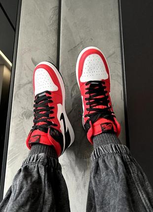 Кросівки nike air jordan 1 retro high black / red1 фото