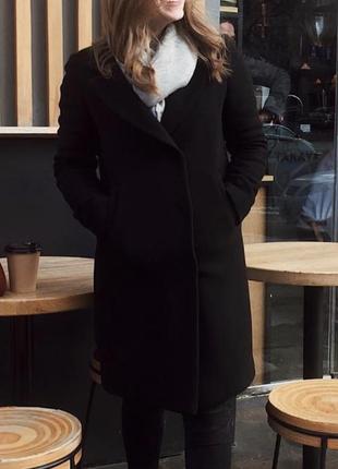 Черное пальто зимнее1 фото