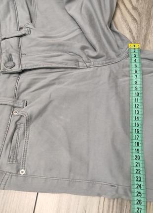 Серые фирменные брюки,джинсы10 фото