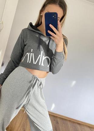 Крутой укороченный худи от calvin klein