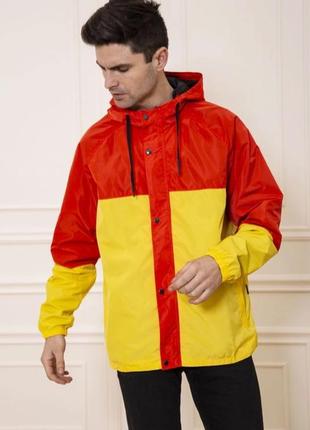 Куртка-ветровка мужская с капюшоном, цвет красно-желтый