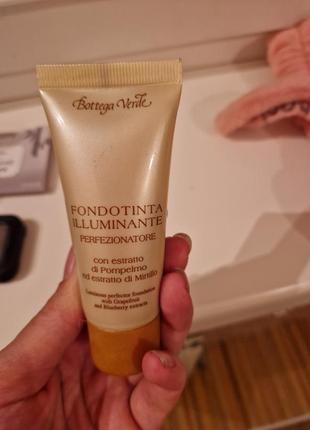 #разгрузкой тональная основа от фирмы bottega verde