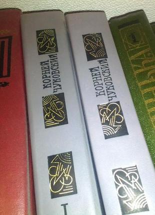 Лев толстой 12 томов. воина и мир, анная каренина и другие.. это очень крутые книги.3 фото