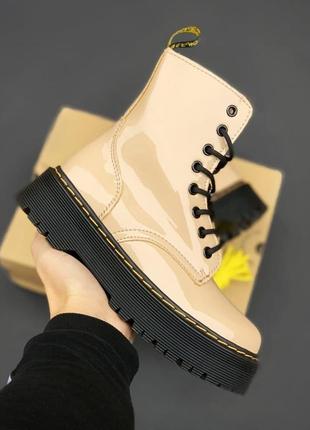 Ботинки женские демисезон dr. martens x lv patent beige