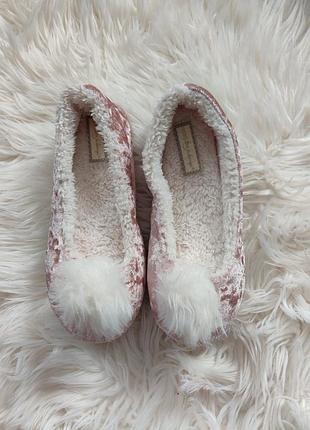 Комнатные тапочки