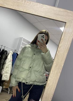 Женская зимняя куртка мятного цвета4 фото