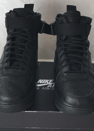 Оригінальні кросівки nike sf air force 1 mid triple black4 фото