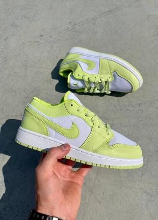 Кросівки nike air jordan 1 low ‘lime light’7 фото