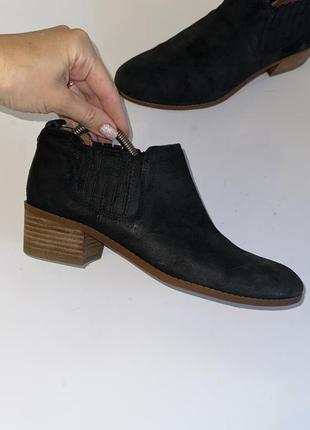 Tommy hilfiger жіночі шкіряні черевики челсі  40-й розмір.8 фото