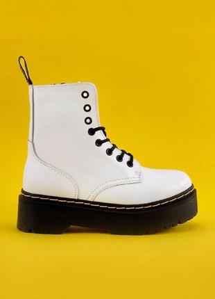 Черевики dr martens білі на платформі