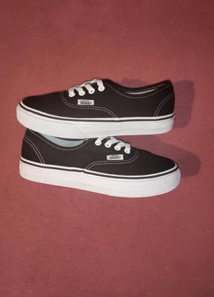 Классические кеды vans authentic