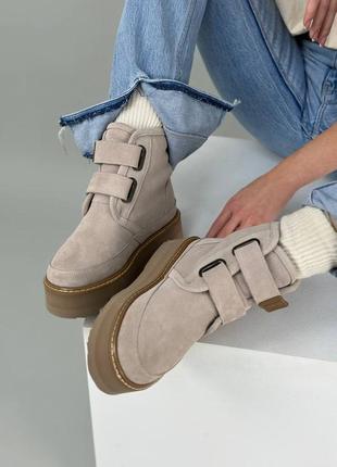 Натуральные высокие замшевые угги на цигейке