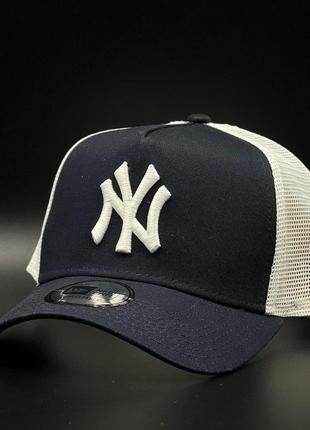 Оригінальна синя кепка з сіткою new era new york yankees trucker