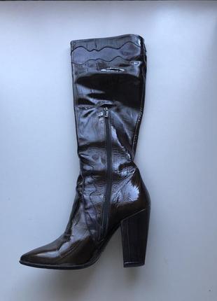 Стильные итальянские женские сапоги