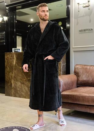 Чоловічий довгий теплий халат чорного кольору з капюшоном розміри 46-56