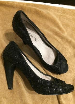 Pavacini босоніжки, туфлі в паєтках 24.5-25 см