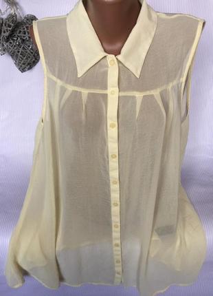 Повітряна блуза