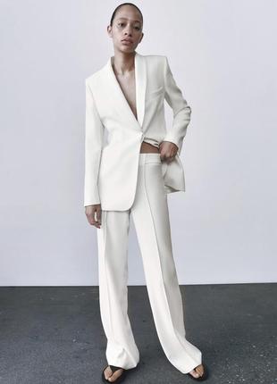 Белый костюм брюки и жакет ( пиджак)3 фото