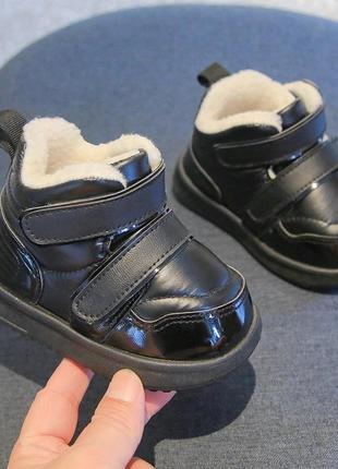 Дитячі зимові черевики на хутрі3 фото
