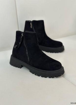 Повседневные черные женские замшевые деми ботинки