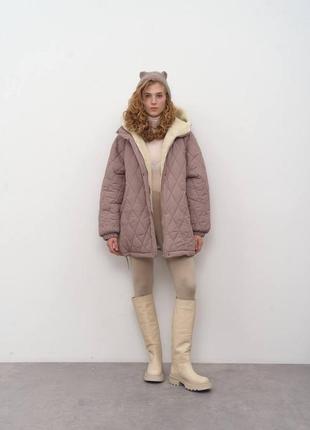 Зимний бомбер на овчине, зимняя куртка, куртка оверсайз, стеганая куртка, стеганный бомбер, курточка с капюшоном3 фото