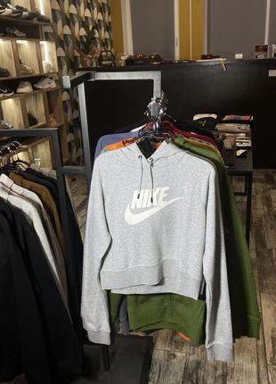 Жіноче укорочене худі nike