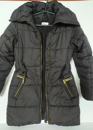 Зимняя куртка, пальто на девочку 9-10 лет (140см)