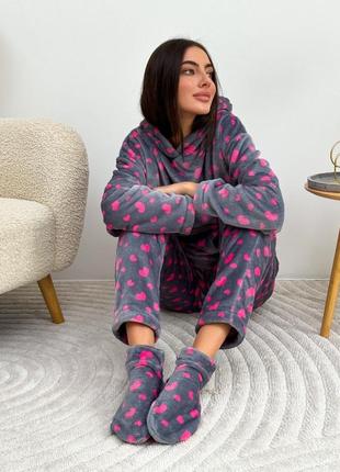 Женская махровая пижама с носками9 фото