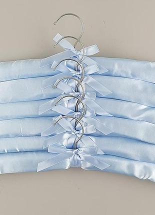 Плечики вешалки мягкие сатиновые для деликатных вещей голубого цвета,  длина 38 см, в упаковке 6 штук
