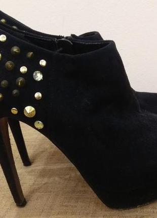 Черевики, ботильйони 40 розмір