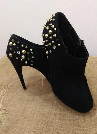 Черевики, ботильйони 40 розмір 8