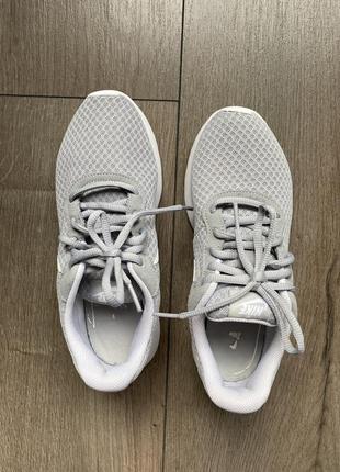 Кросівки nike