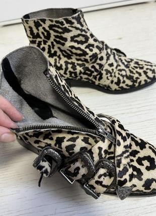 Стильные кожаные ботинки из меха asos9 фото