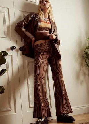 Красивые брюки широкие клеш тепленькие принт м 10