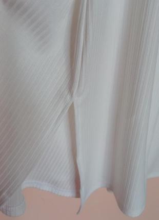 Белый трикотажный костюм в рубчик, удлиненный лонгслив плюс брюки палаццо трикотаж 46-48 г.5 фото