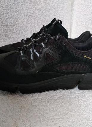 Clarks trigenic gore tex black sale