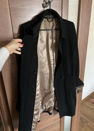 Стильное черное шерстяное пальто размер s плащ4 фото