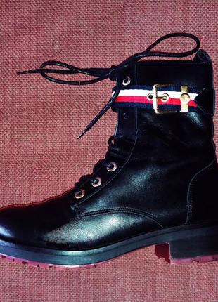 Tommy hilfiger – чудові шкіряні черевики відомого американського бренду р, 39 (устілка 25,5 см)4 фото