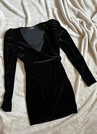 Велюровое мини платье