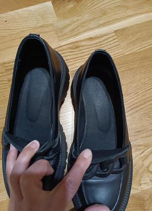 Кожаные туфли на ткакторной подошве3 фото
