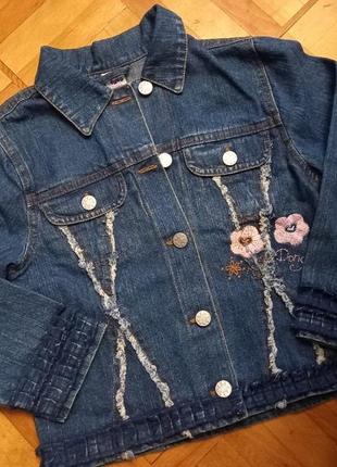 Фирменая  джинсовая куртка