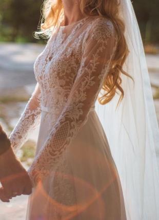 Весільна сукня з мереживом3 фото