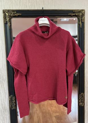 Теплий светр moschino