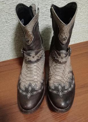 Sancho boots винтажные байкерские козаки с кожи питона.оригинал.