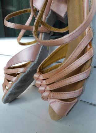 Туфлі для бальних танців-атлас 40 р2 фото