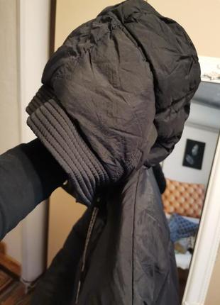 Крутезна куртка дутік чорна з капюшоном6 фото