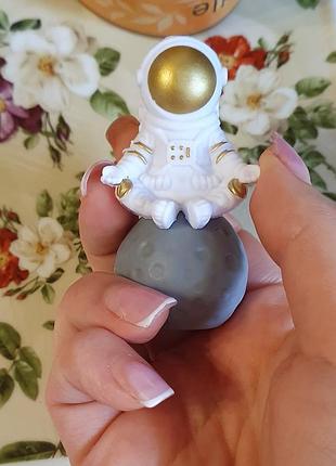 Фигурка космонавт, декор, топпер