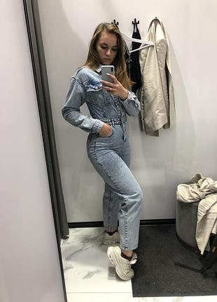 Комбинезон джинсовый
